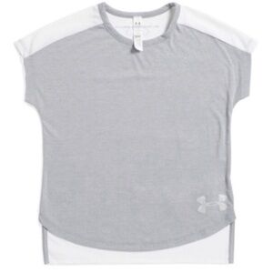 NWT. UNDER ARMOUR Girls’ Colorblock Top